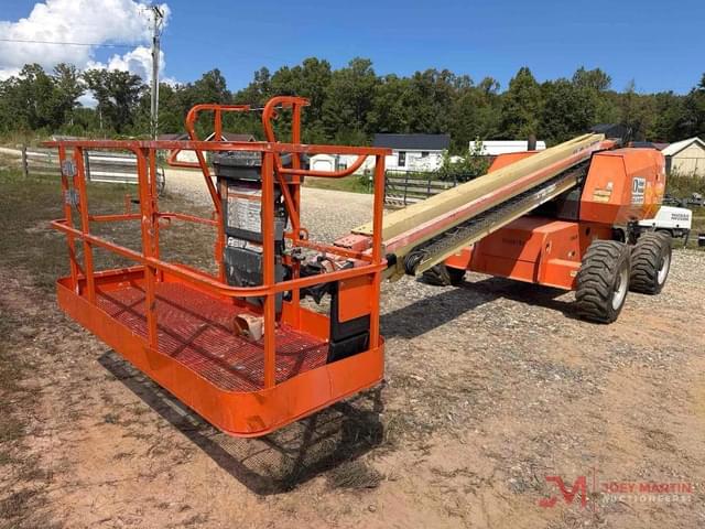 Image of JLG 600S equipment image 1