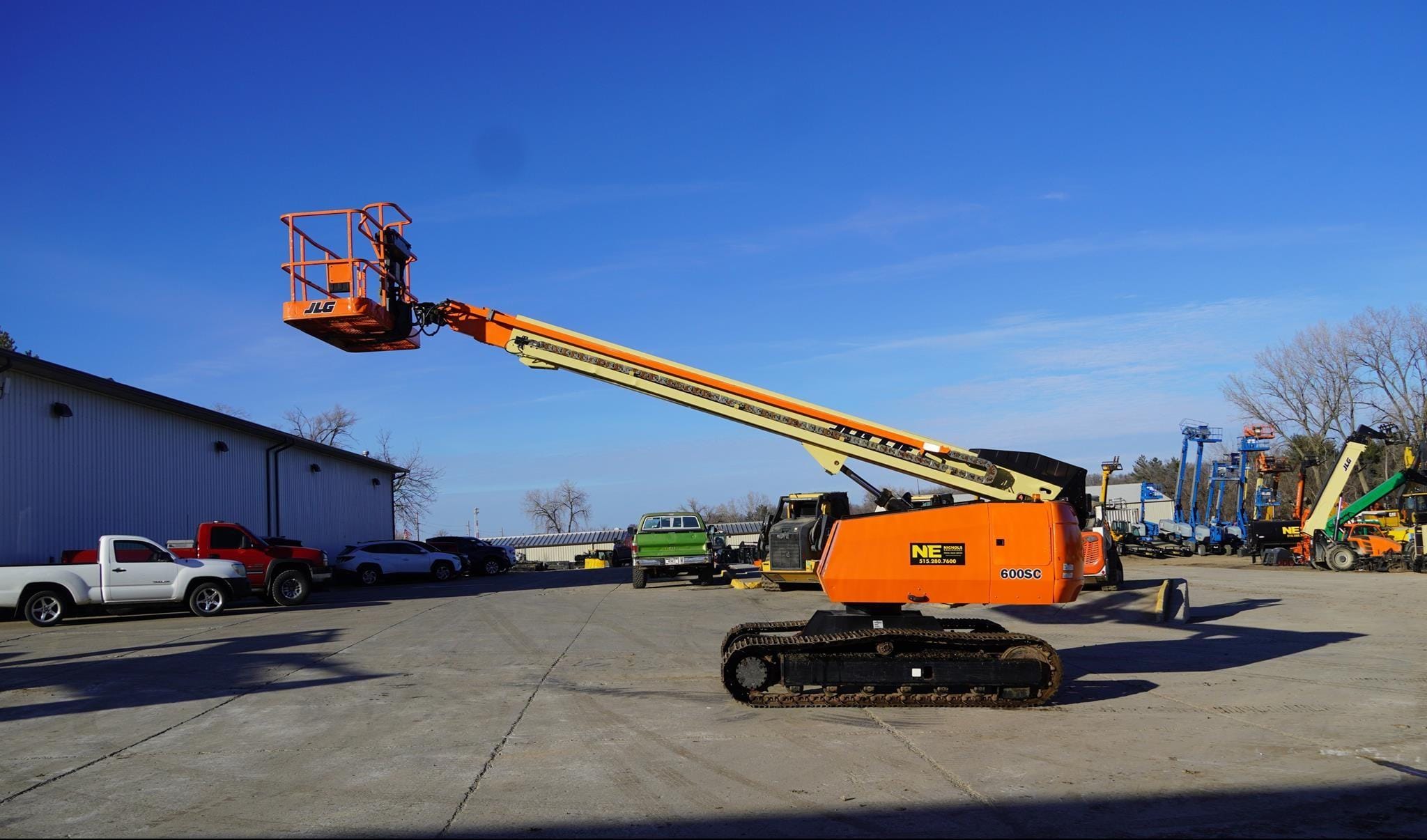 2015 JLG 660 Equipment Image0