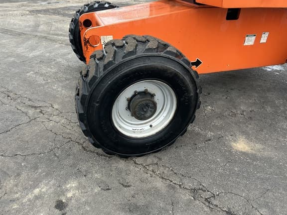 Image of JLG 660SJ equipment image 4