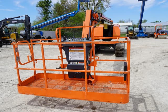 Image of JLG 660SJC equipment image 3