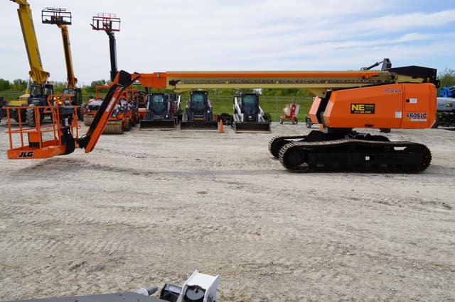 Image of JLG 660SJC equipment image 2