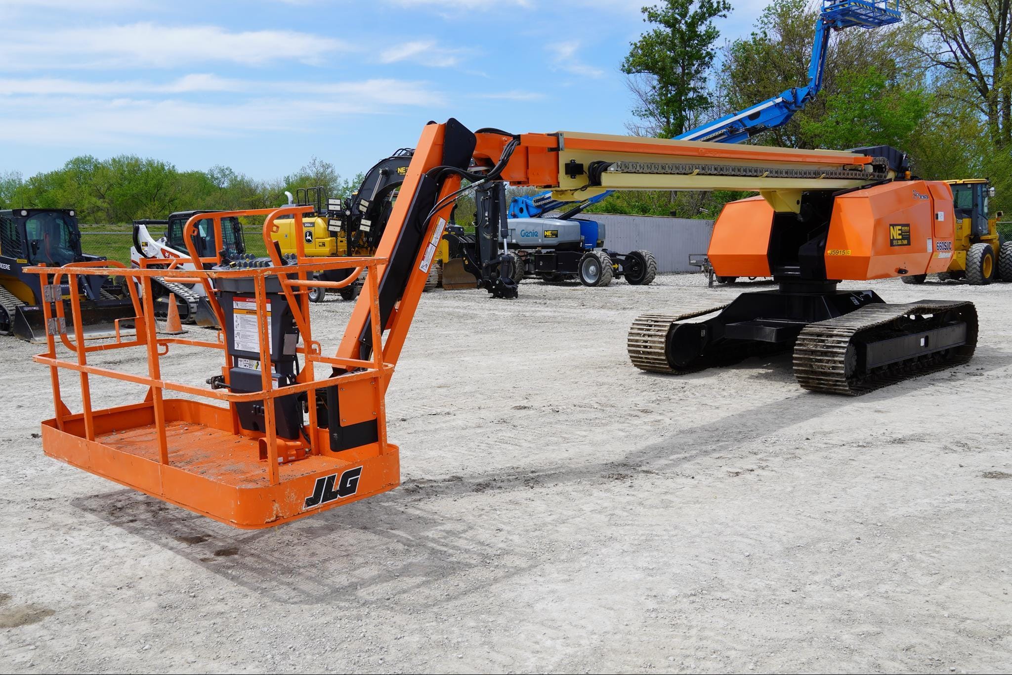 2015 JLG 660SJC Equipment Image0