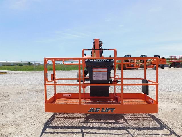 Image of JLG 660SJC equipment image 3