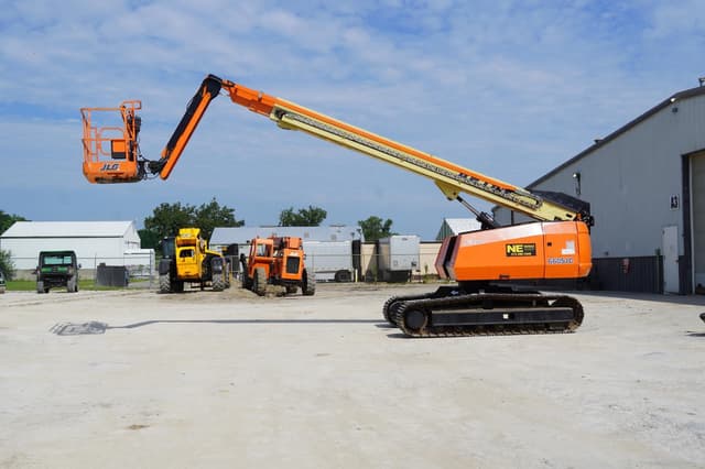 Image of JLG 660SJC equipment image 1