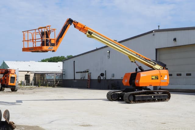 Image of JLG 660SJC equipment image 2