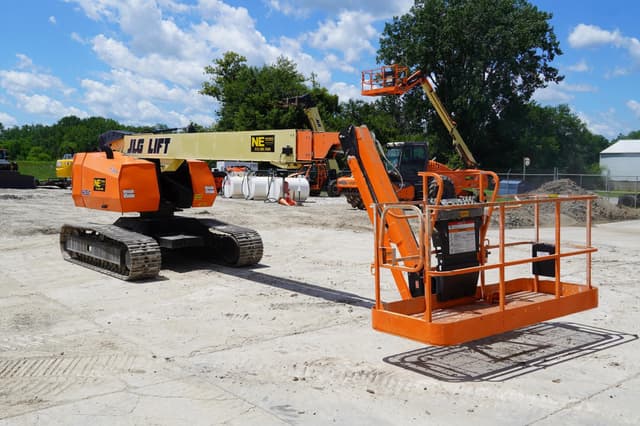 Image of JLG 660SJC equipment image 4