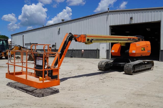 Image of JLG 660SJC equipment image 2