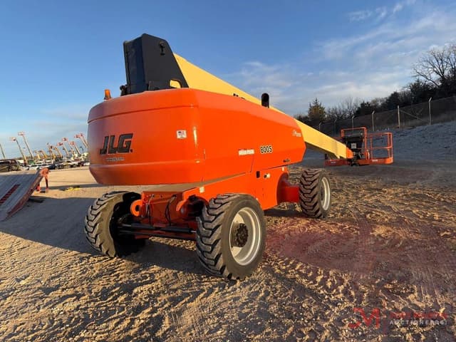 Image of JLG 800S equipment image 3