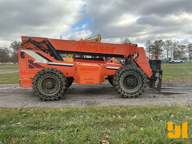 Image of JLG 8042 equipment image 3