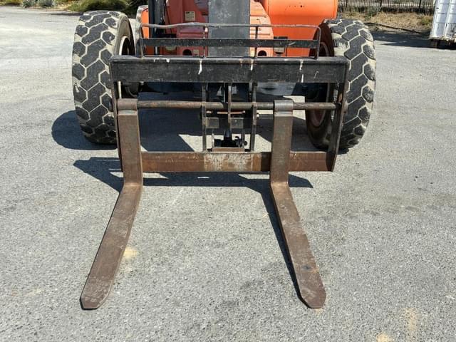 Image of JLG 8042 equipment image 4