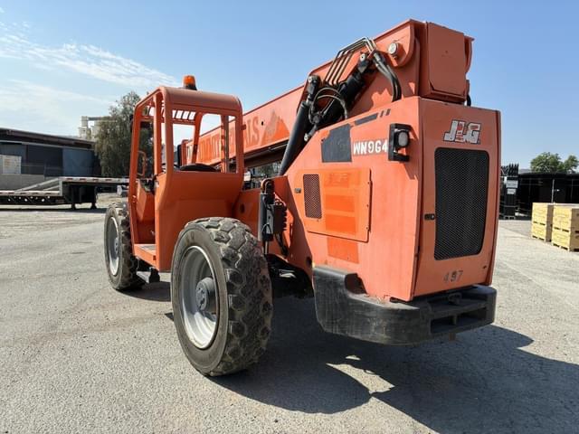 Image of JLG 8042 equipment image 3