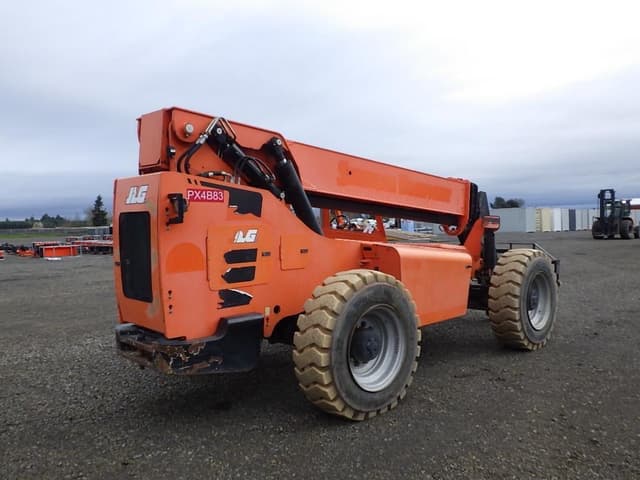 Image of JLG 8042 equipment image 4