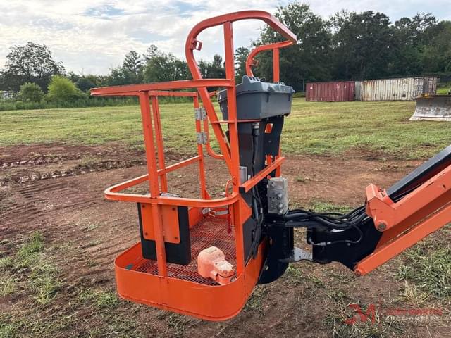 Image of JLG E600JP equipment image 2