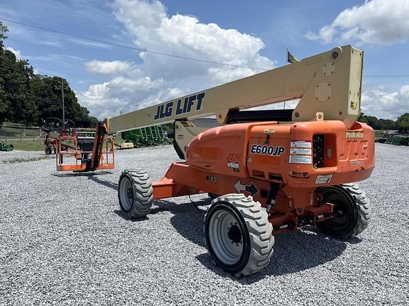 Image of JLG E600JP equipment image 3