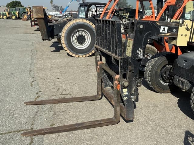 Image of JLG G5-18A equipment image 4