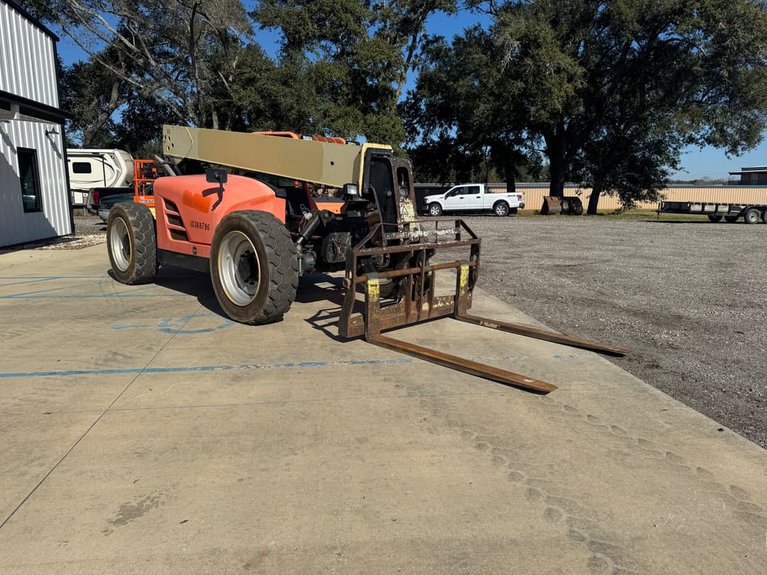 Image of JLG G6-42A Primary image