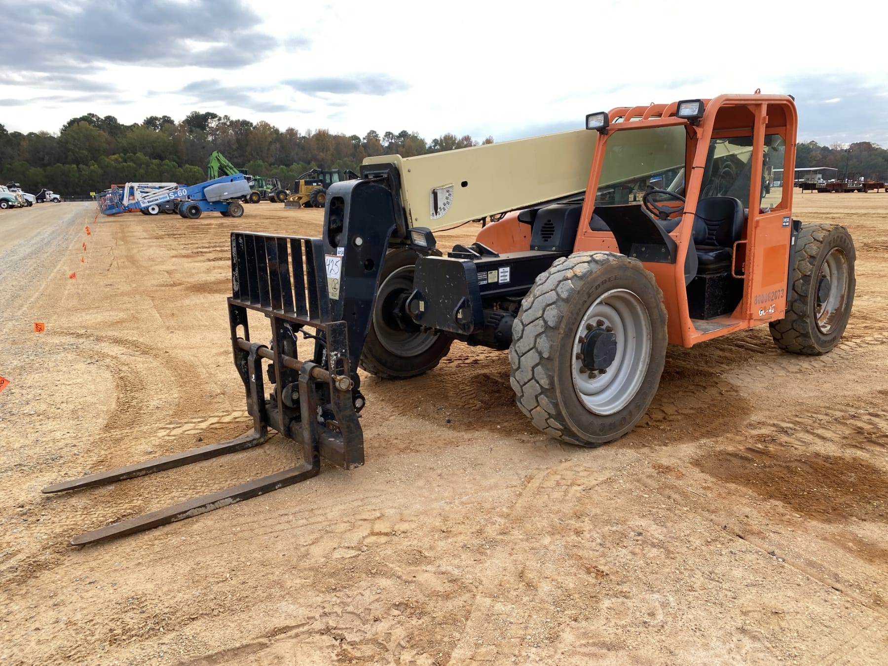 2015 JLG G6-42A Equipment Image0