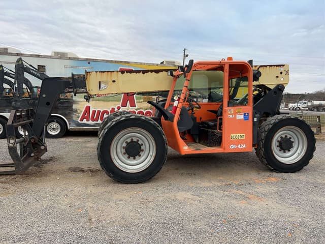 Image of JLG G6-42A equipment image 2