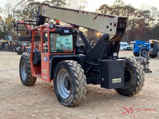 Image of JLG G6-42A equipment image 2