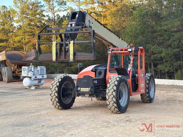 Image of JLG G6-42A equipment image 1