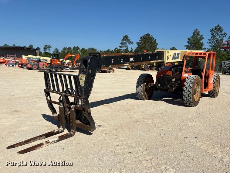 2015 JLG G6-42A Equipment Image0