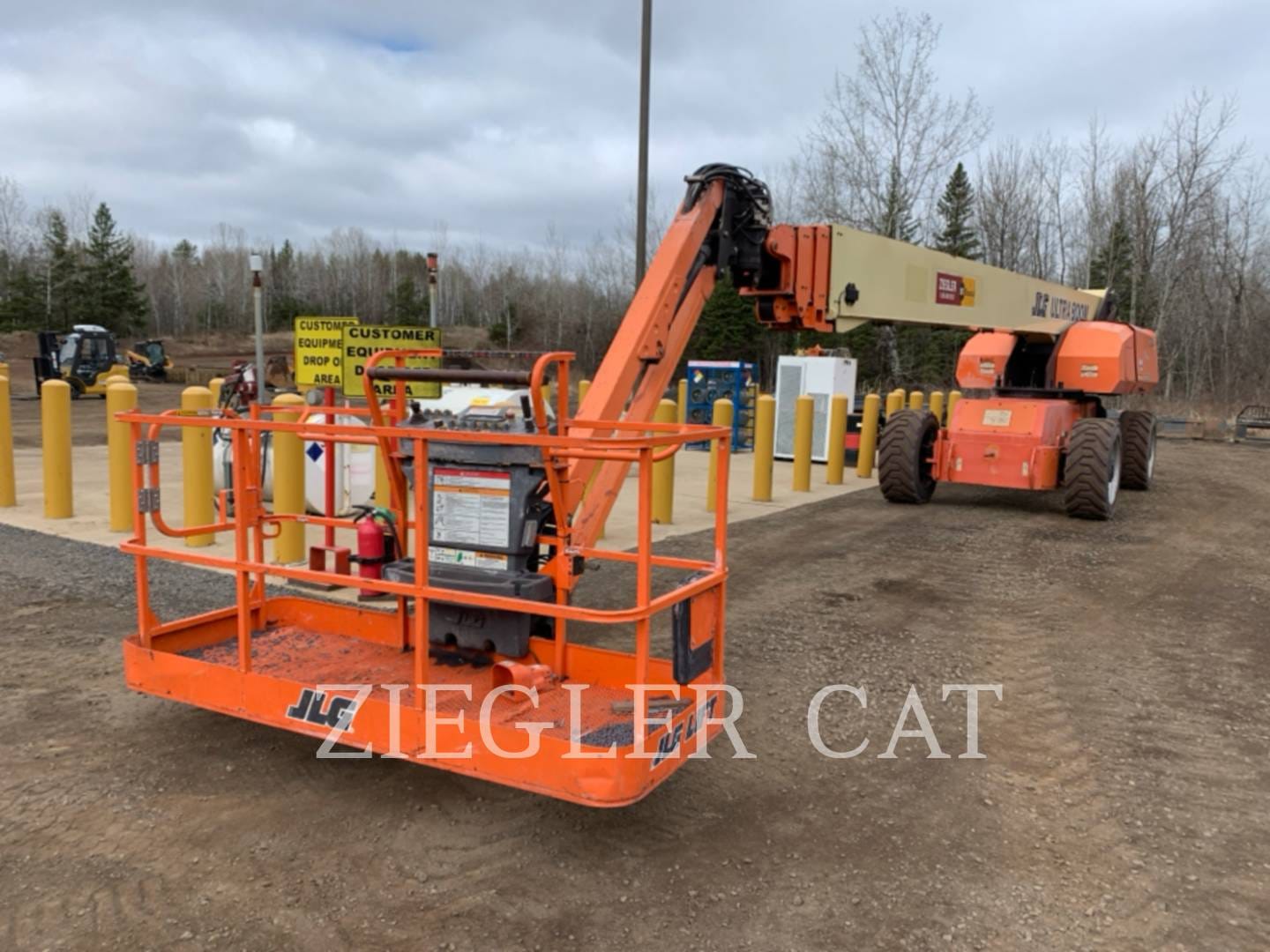 2015 JLG 1350SJP Equipment Image0