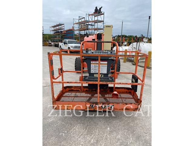 Image of JLG 450AJ equipment image 3