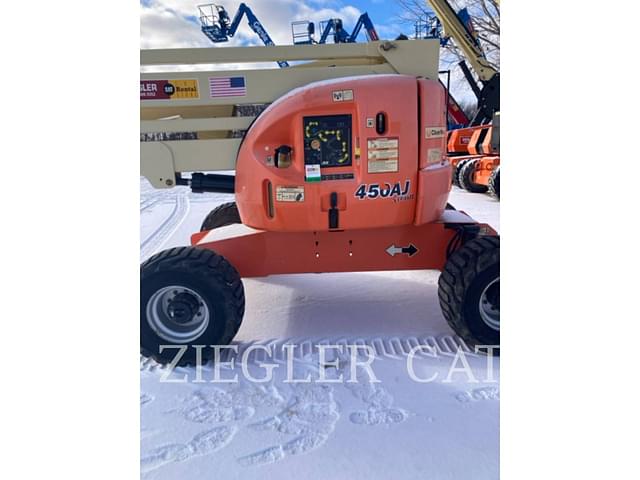 Image of JLG 450AJ equipment image 3