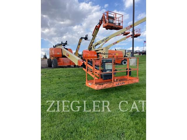 Image of JLG 660SJ equipment image 2