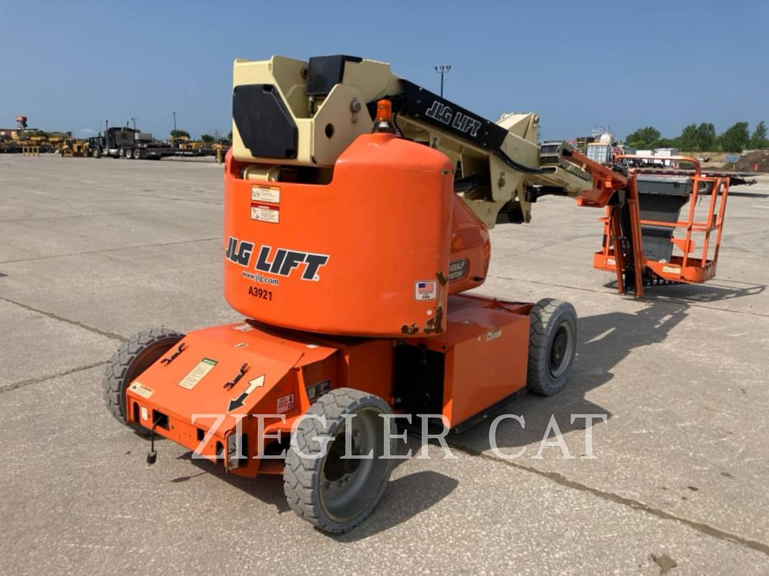 Image of JLG E400AJPN Image 0