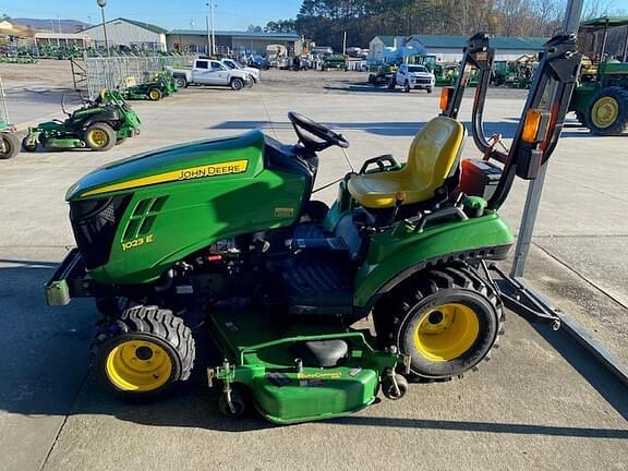 Image of John Deere 1023E equipment image 1