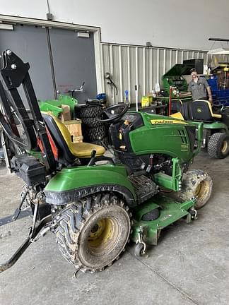 Image of John Deere 1023E equipment image 3