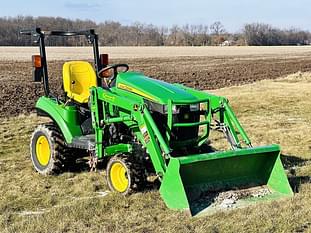 2015 John Deere 1023E Equipment Image0