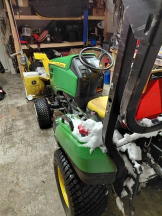 Image of John Deere 1023E equipment image 3