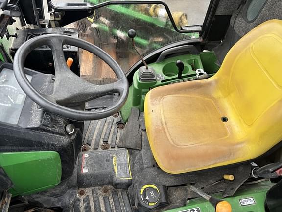 Image of John Deere 1023E equipment image 2