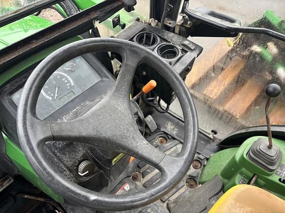 Image of John Deere 1023E equipment image 1