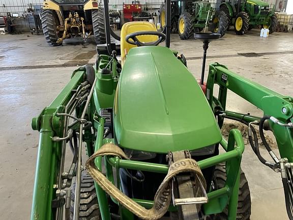 Image of John Deere 1023E equipment image 4