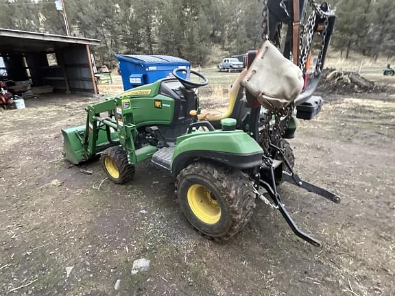 Image of John Deere 1023E equipment image 2