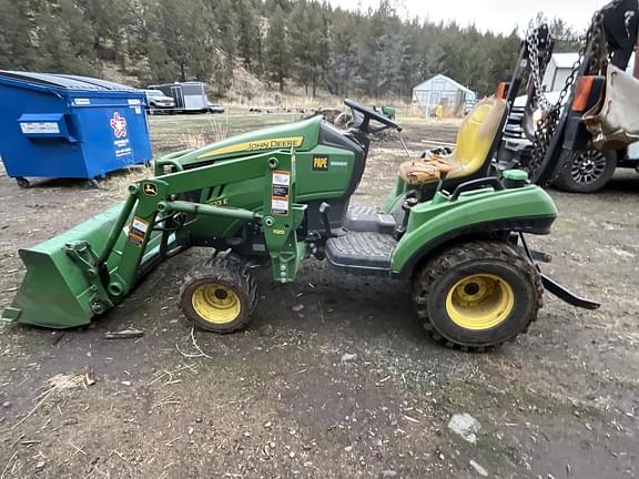 Image of John Deere 1023E equipment image 1