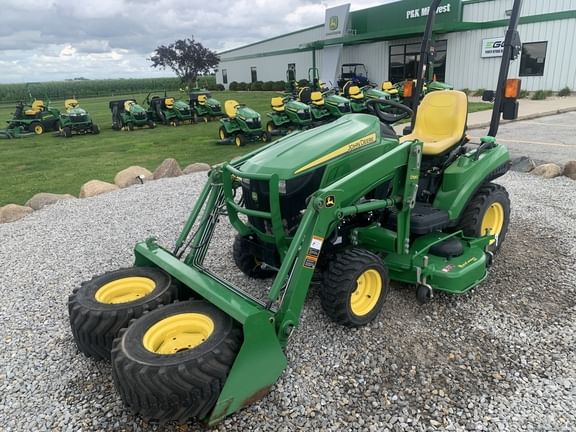 2015 John Deere 1023E Equipment Image0