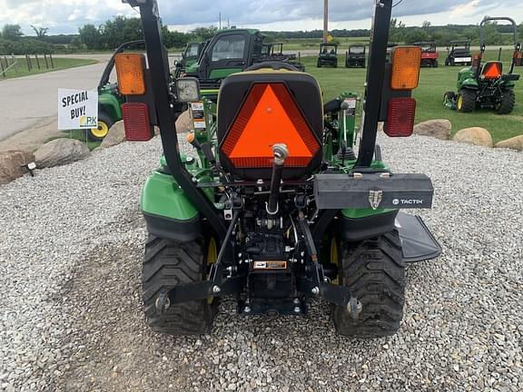 Image of John Deere 1023E equipment image 3