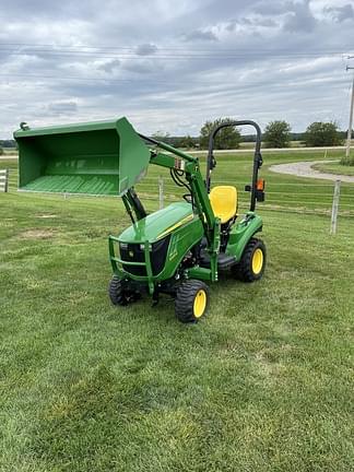 Image of John Deere 1023E equipment image 1