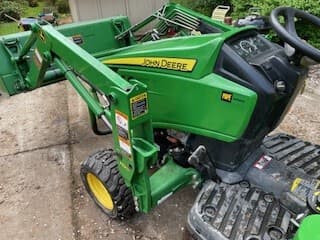 Image of John Deere 1023E equipment image 1