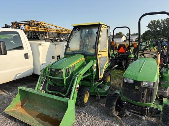 Image of John Deere 1023E equipment image 1