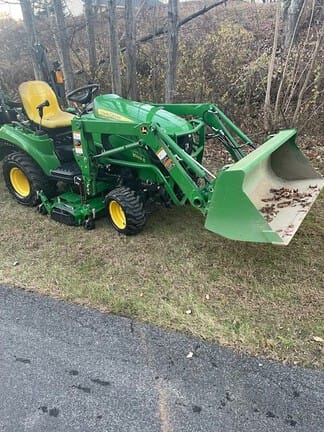 2015 John Deere 1023E Image