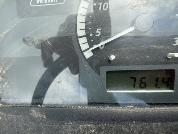 Image of John Deere 1023E equipment image 4