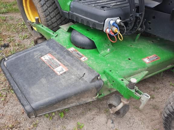 Image of John Deere 1023E equipment image 4