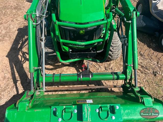 Image of John Deere 1023E equipment image 4