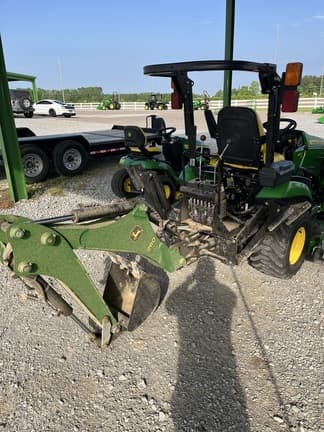 Image of John Deere 1025R equipment image 2