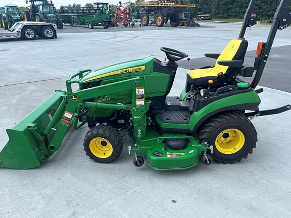 Image of John Deere 1025R equipment image 3